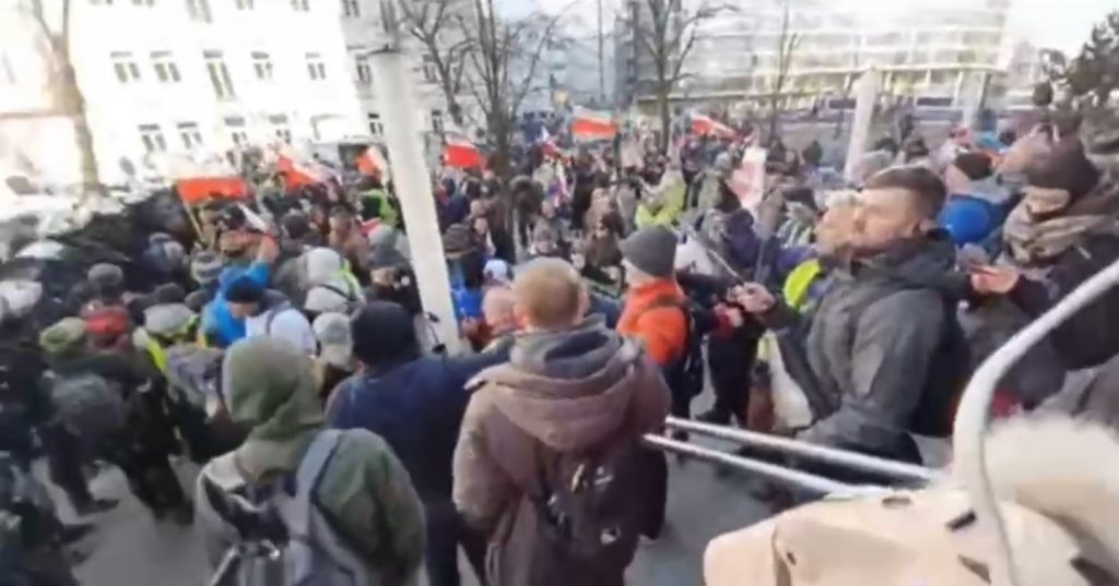 World Wide Demonstration for Freedom ♥ Poland